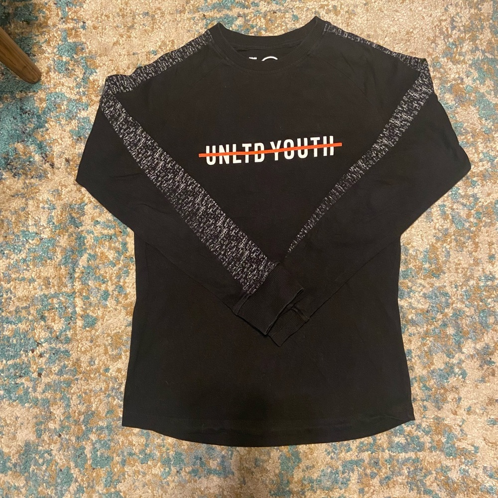 Boys long sleeve tshirt